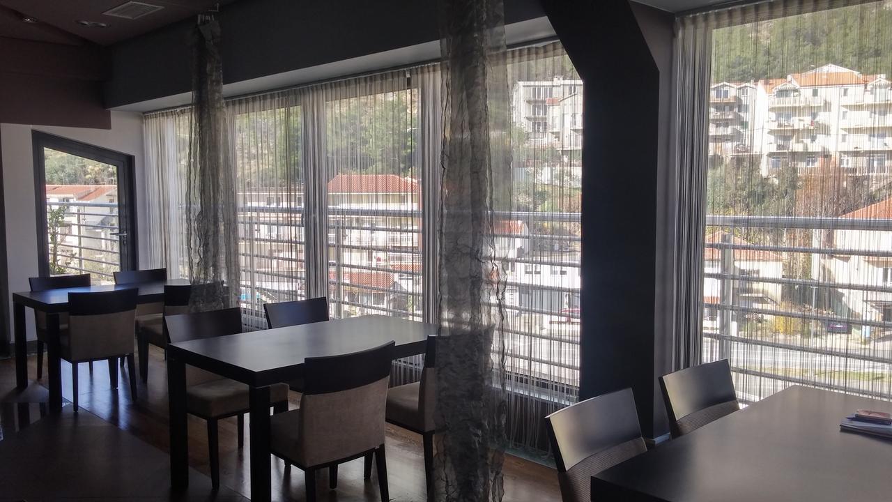 Hotel Diadem Omis Luaran gambar