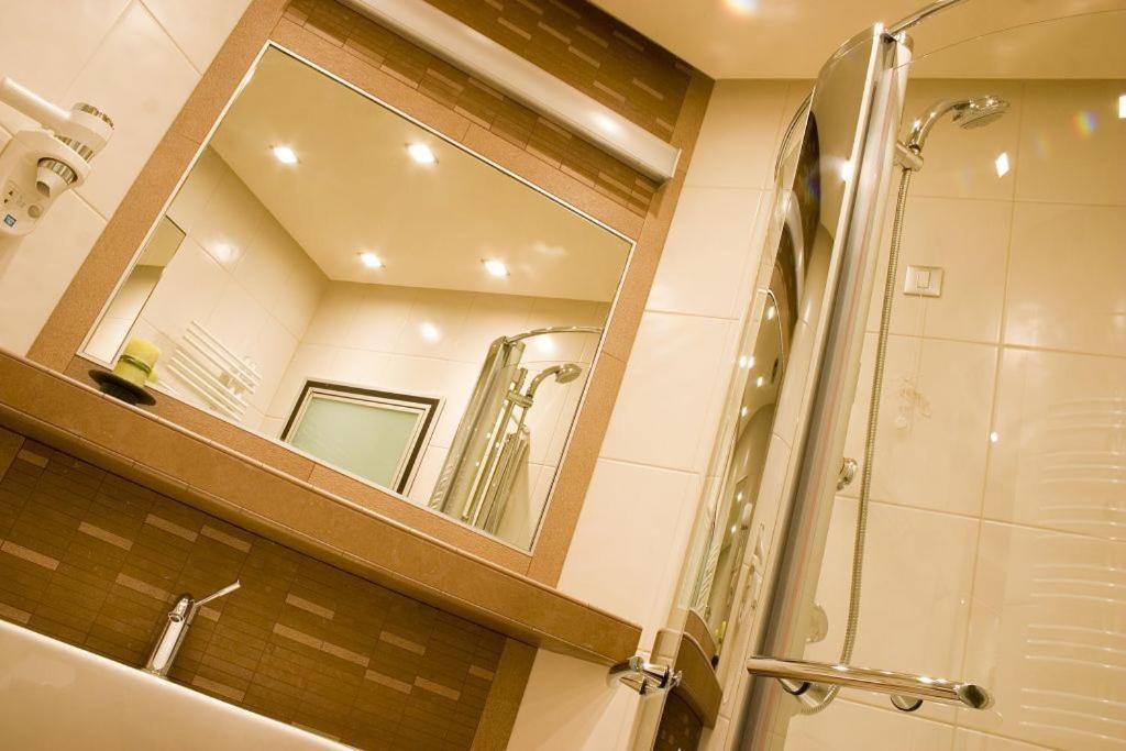 Hotel Diadem Omis Bilik gambar