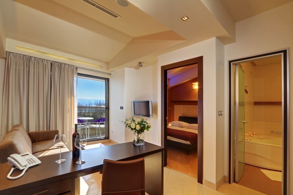 Hotel Diadem Omis Bilik gambar